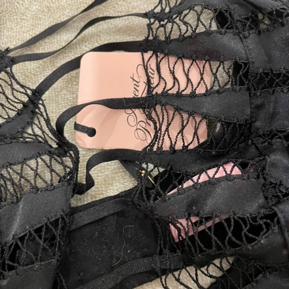 Rayna Caged Cutout Demi High Neck Bra - Picture 5 of 9